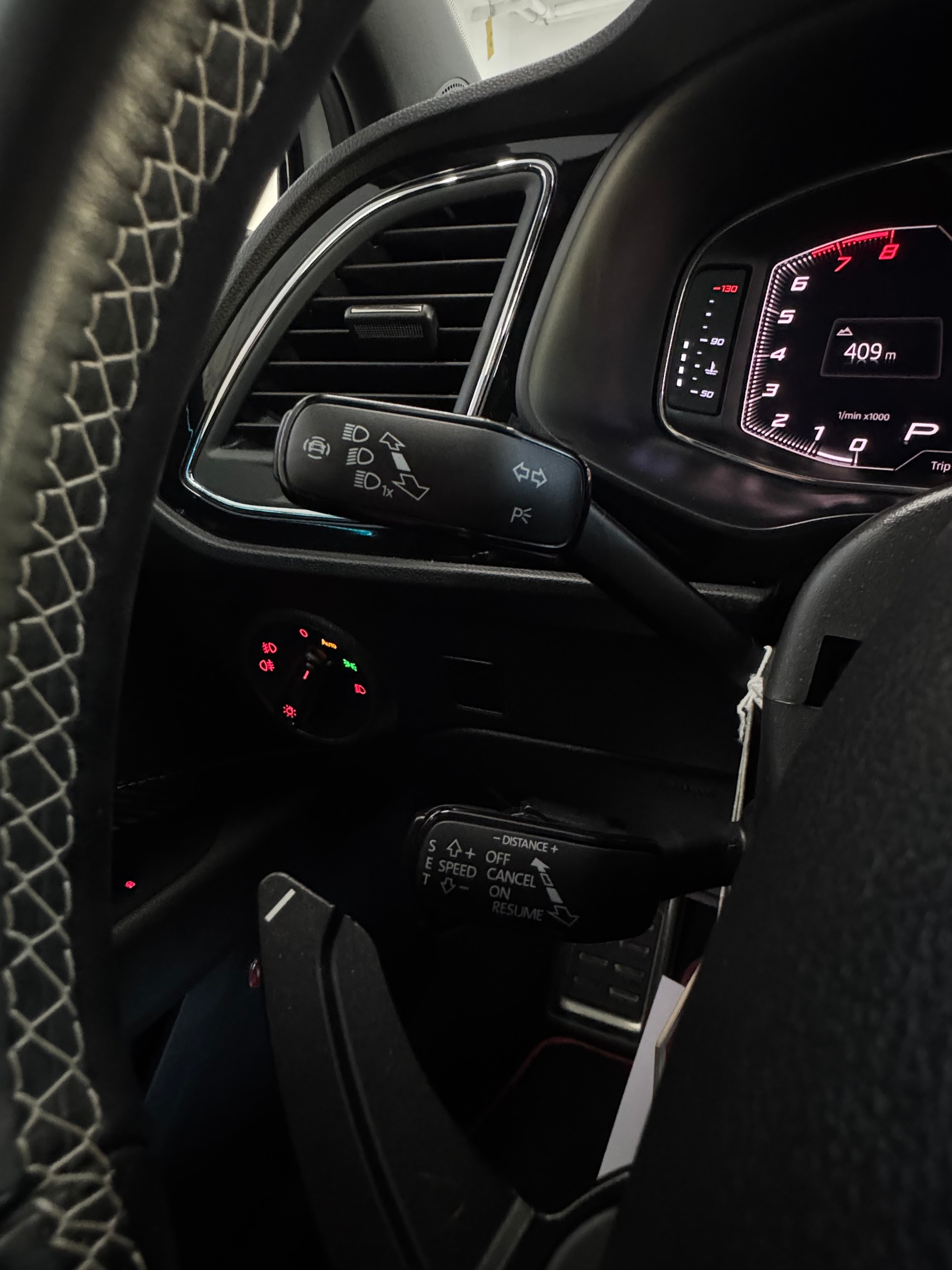 SEAT Leon ST 2.0 TSI Cupra 300 4 Drive DSG*CH-Fahrzeug*-image-23