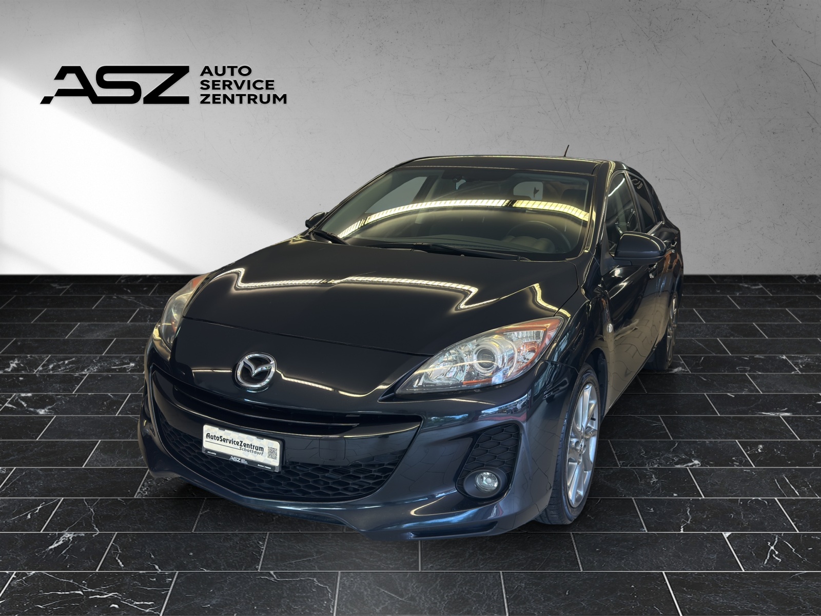 MAZDA 3 Hatchback 1.6 Red Edition-image-0