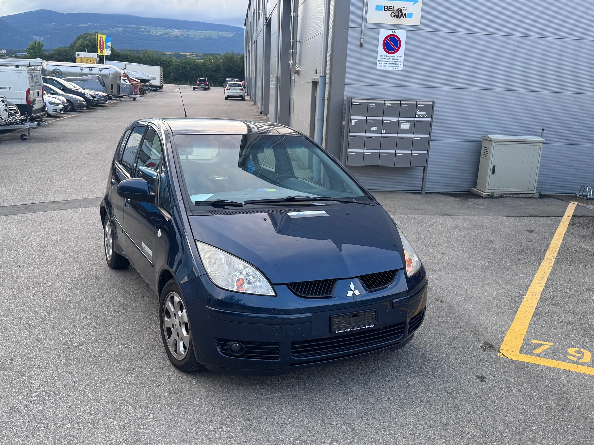MITSUBISHI Colt 1.5 16V Invite - Automatique - Expertise minimum 20mois-showroom-element-1