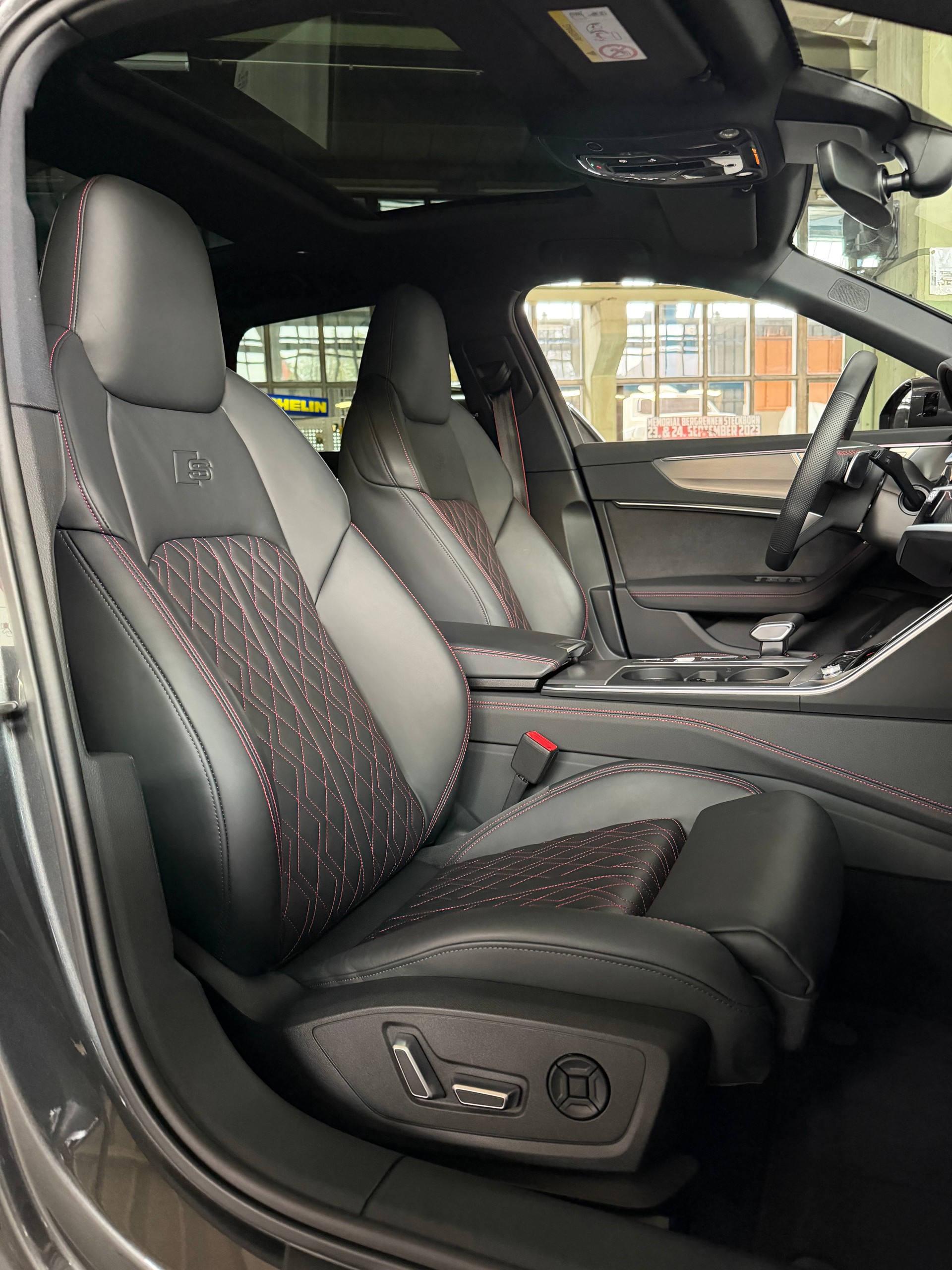 AUDI S6 Avant 3.0 TDI quattro tiptronic-image-16