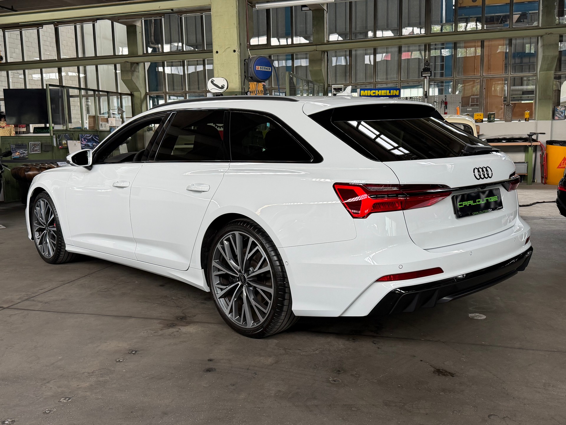 AUDI S6 Avant 3.0 TDI quattro tiptronic-showroom-element-1