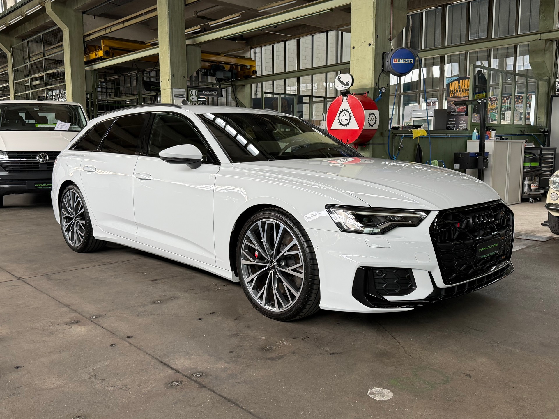 AUDI S6 Avant 3.0 TDI quattro tiptronic-image-16