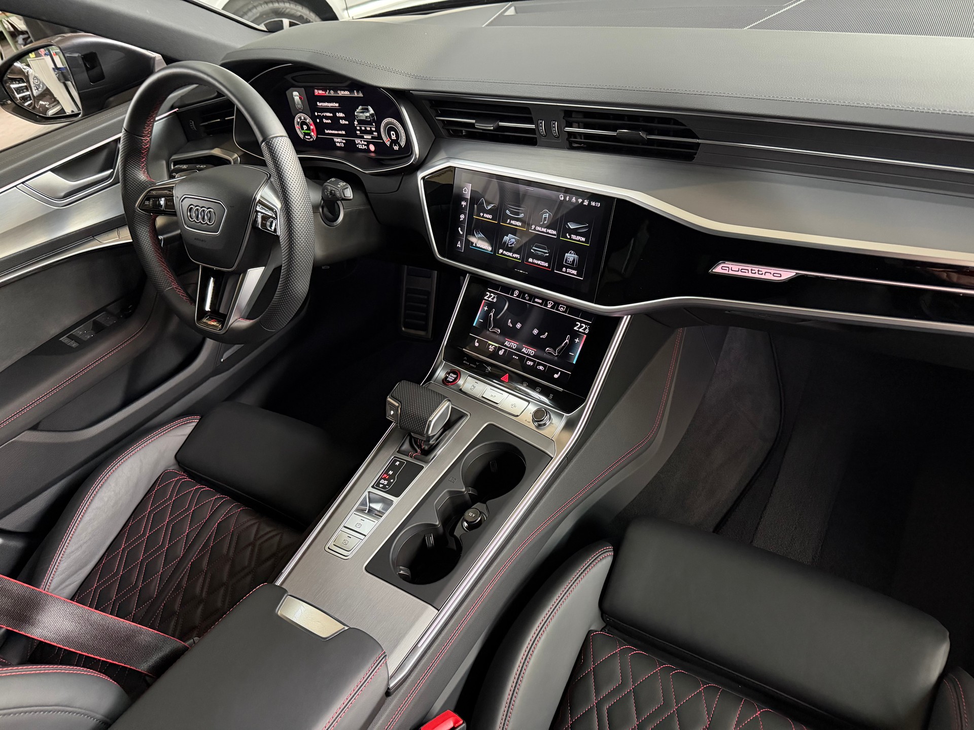 AUDI S6 Avant 3.0 TDI quattro tiptronic-image-15