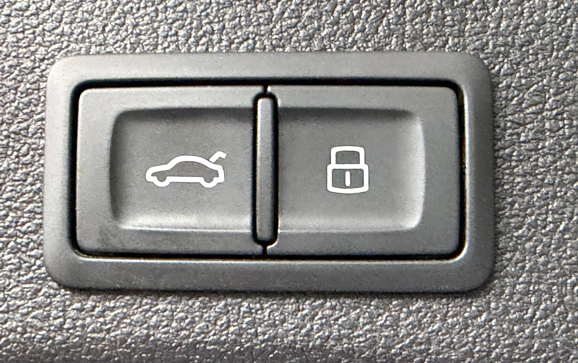 AUDI S6 Avant 3.0 TDI quattro tiptronic-image-12