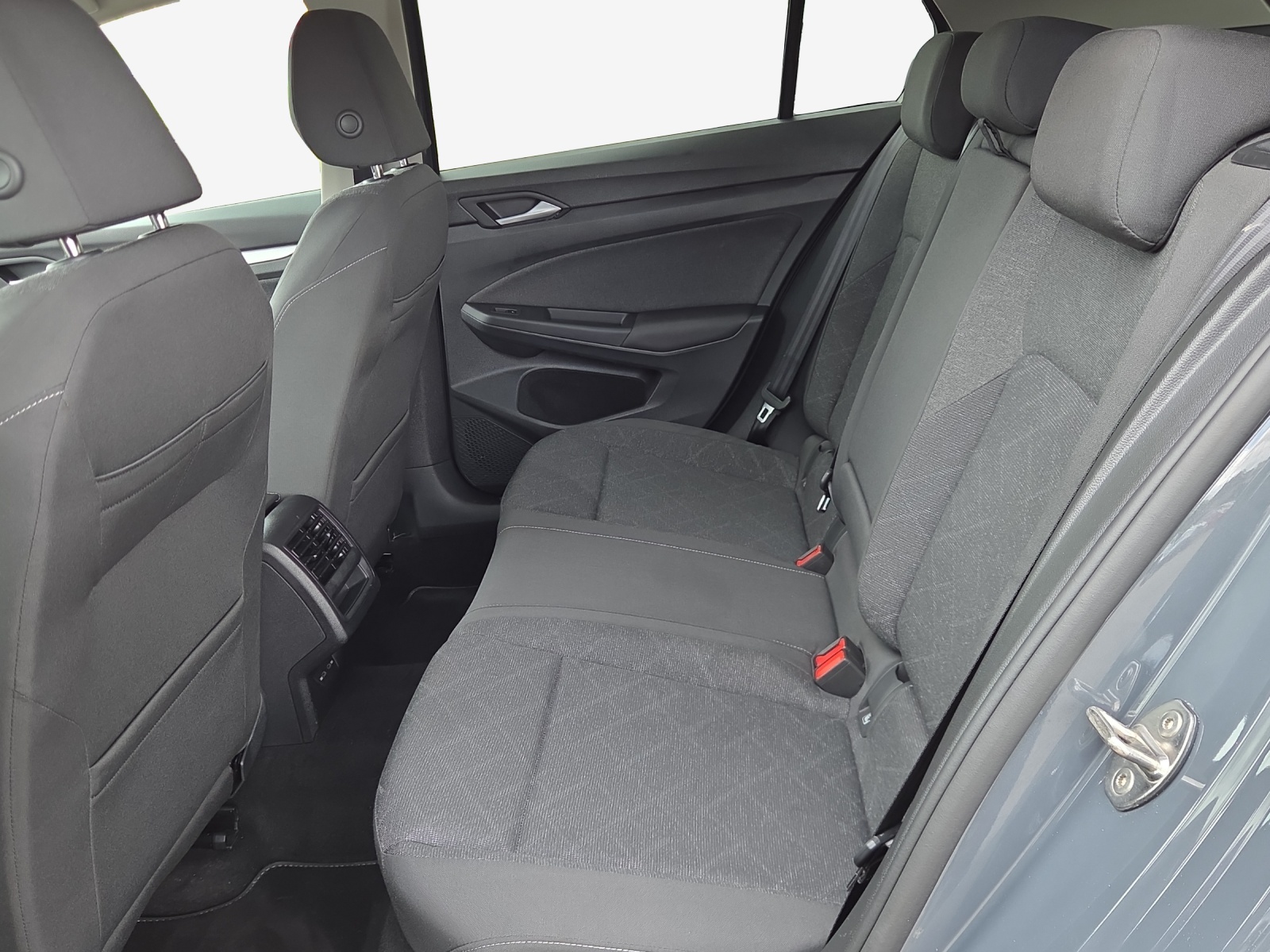 VW Golf 1.5 e TSI ACT 75 Edition DSG-image-11