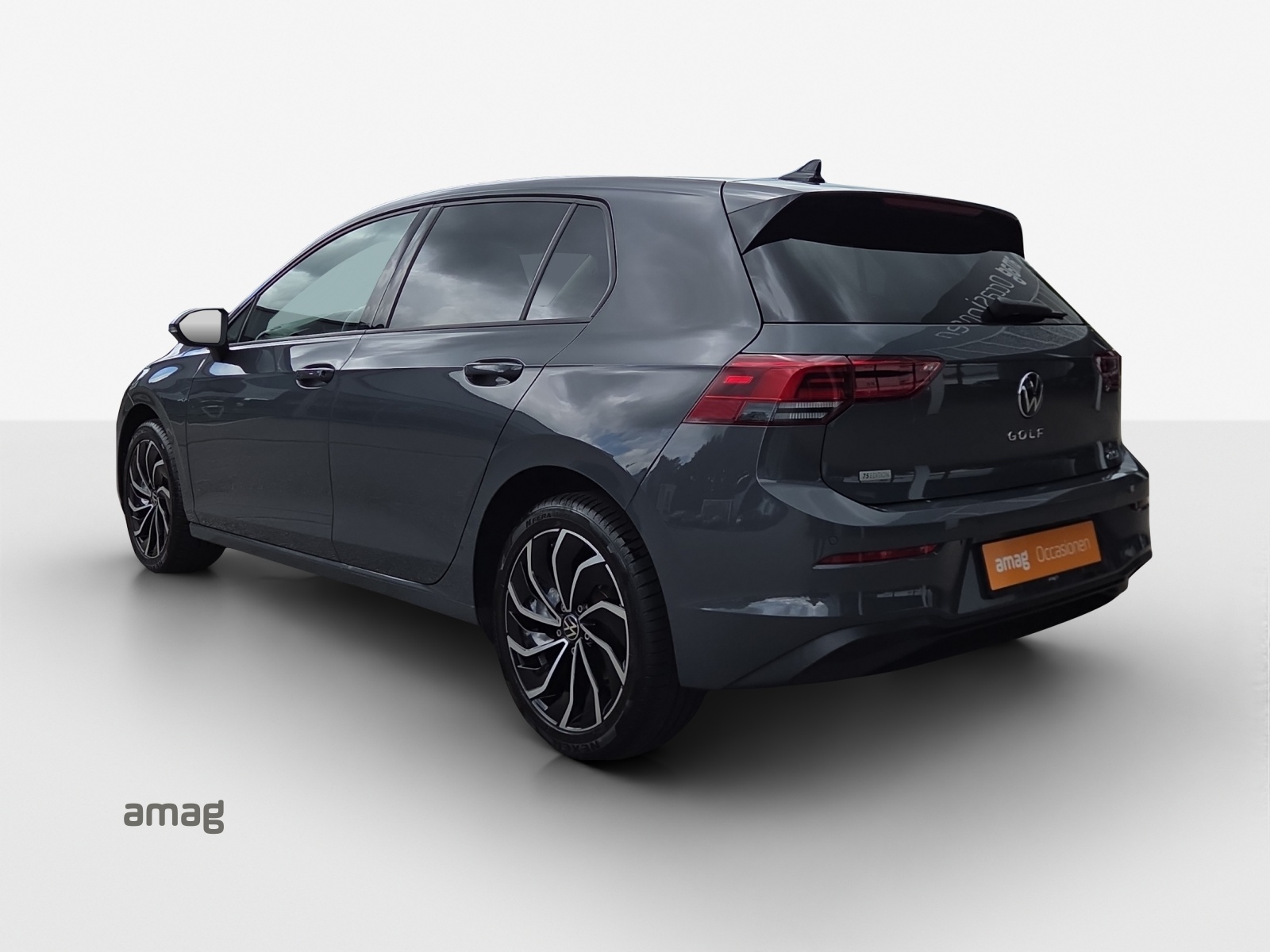 VW Golf 1.5 e TSI ACT 75 Edition DSG-image-2
