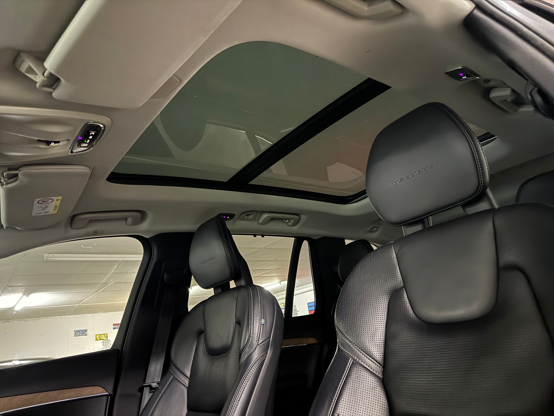 VOLVO XC90 D5 AWD Inscription Geartronic-image-10