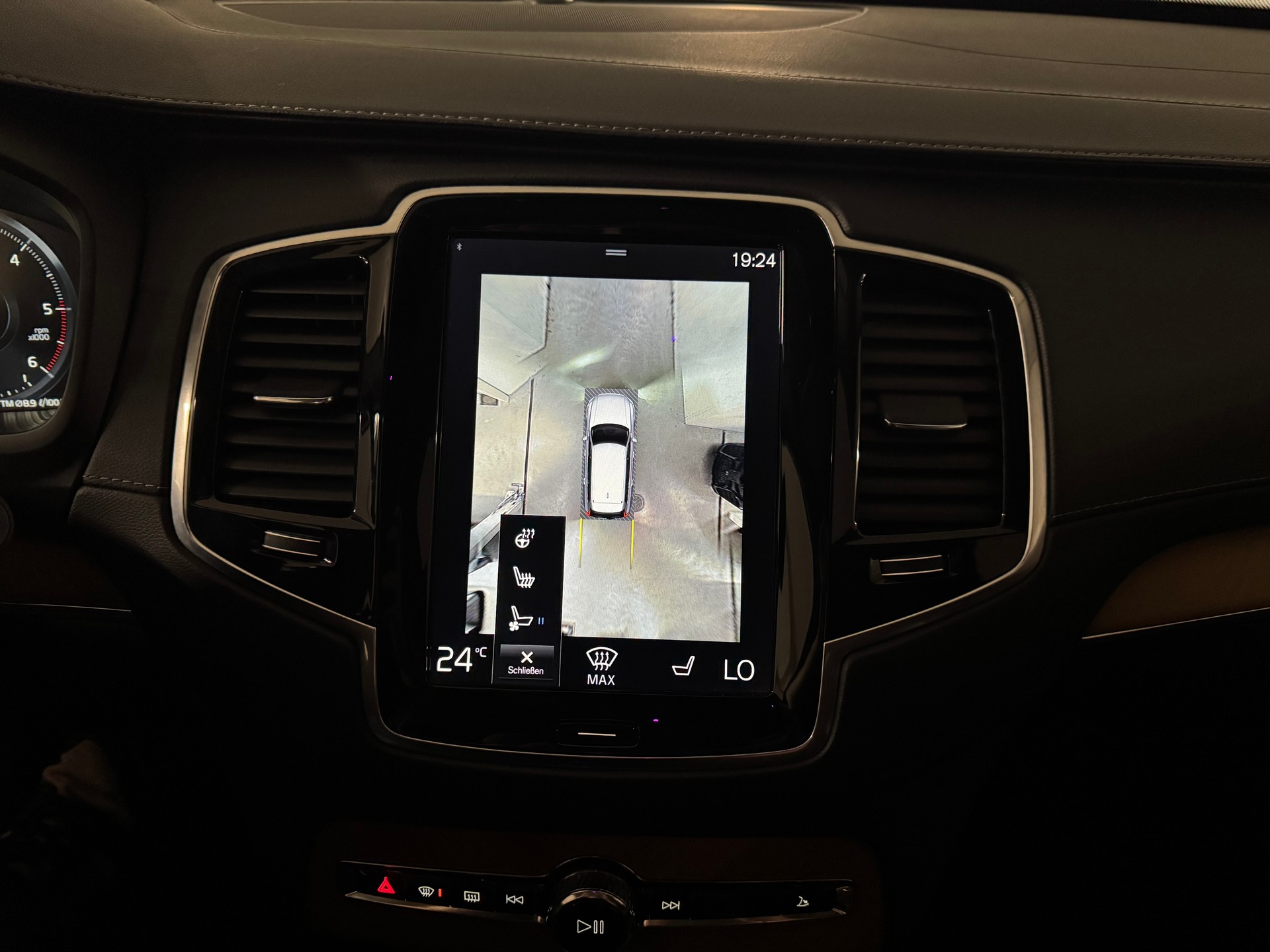 VOLVO XC90 D5 AWD Inscription Geartronic-image-14