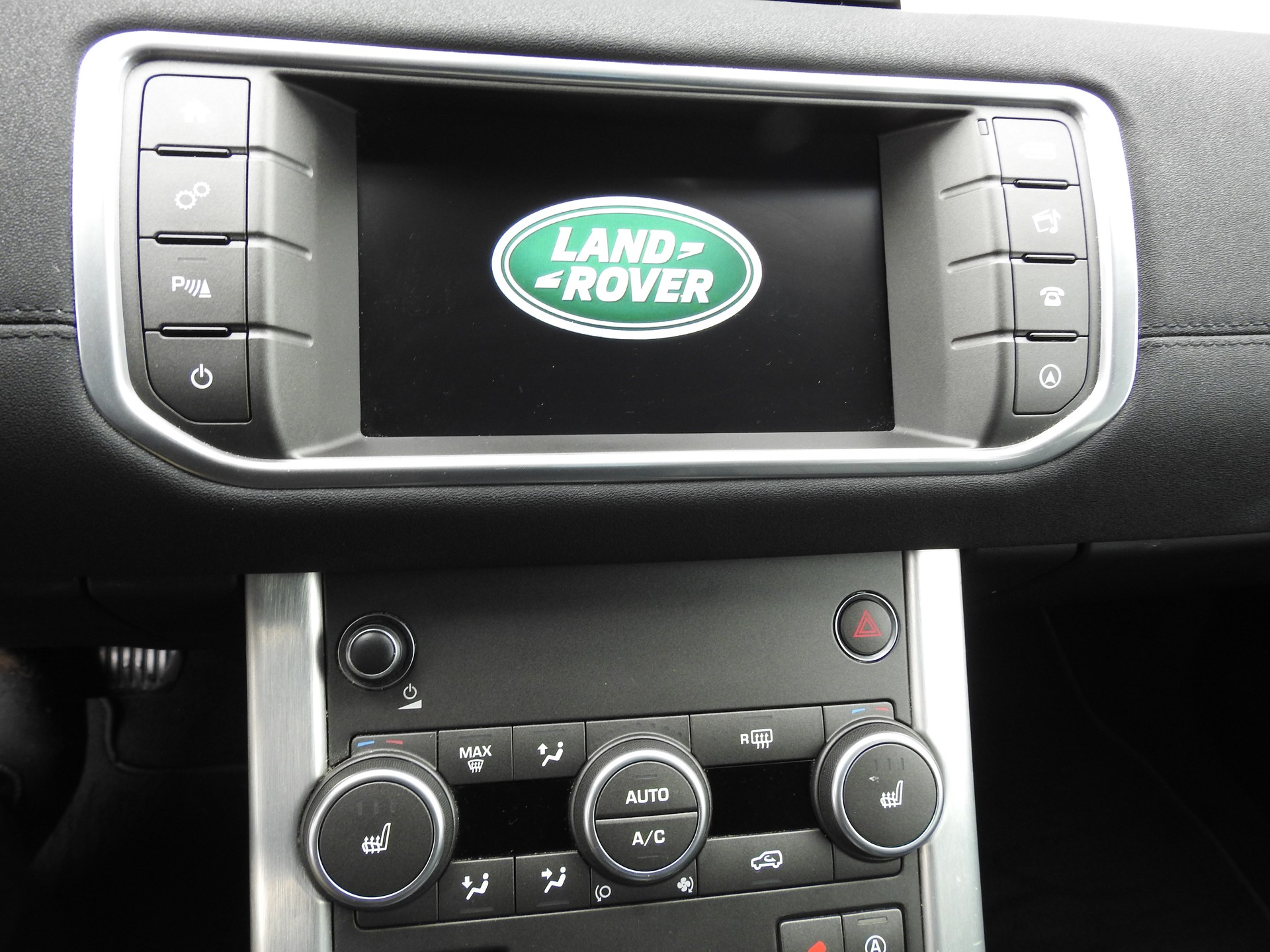 LAND ROVER Range Rover Evoque 2.0 TD4 HSE Dynamic AT9-image-22