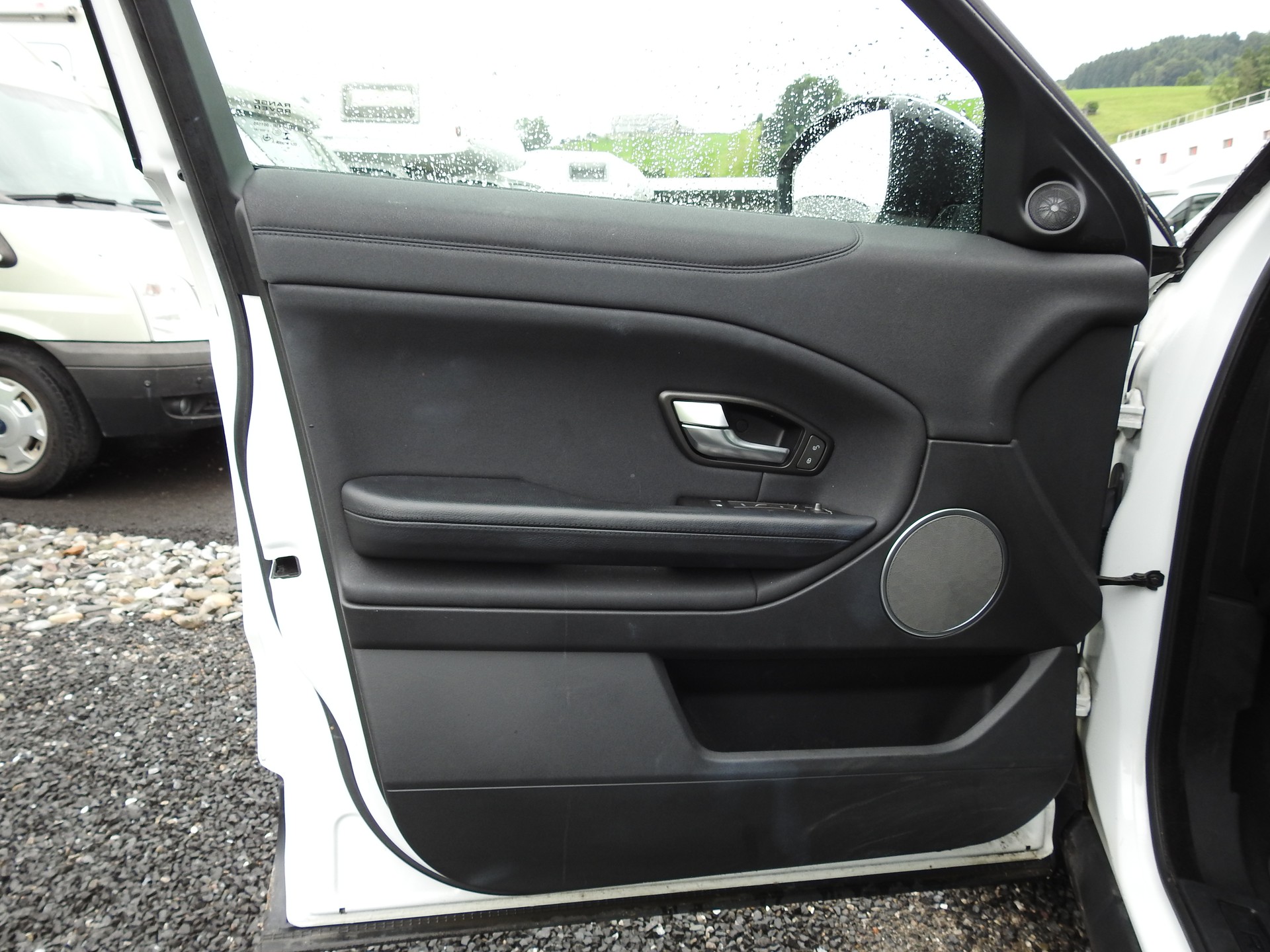 LAND ROVER Range Rover Evoque 2.0 TD4 HSE Dynamic AT9-image-9