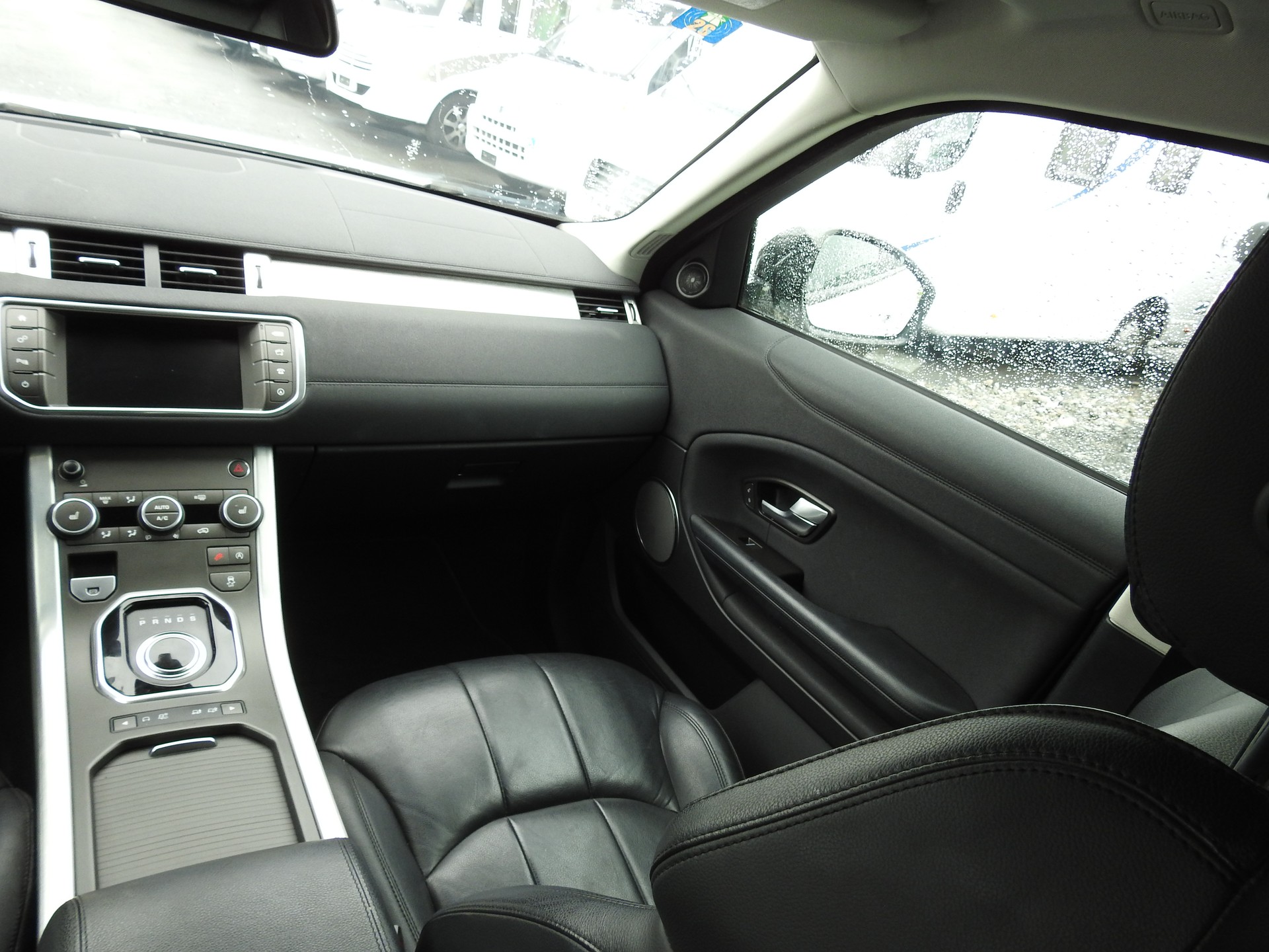 LAND ROVER Range Rover Evoque 2.0 TD4 HSE Dynamic AT9-image-19