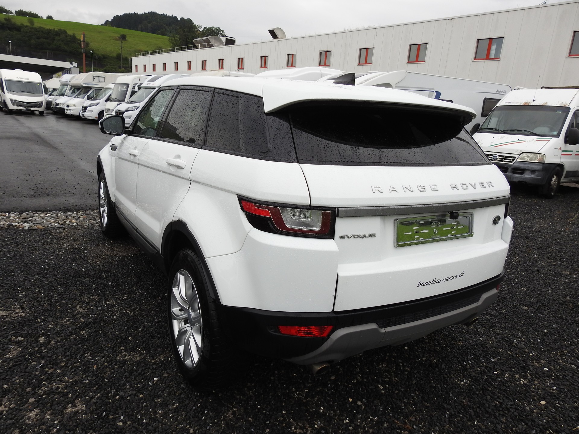 LAND ROVER Range Rover Evoque 2.0 TD4 HSE Dynamic AT9-image-3