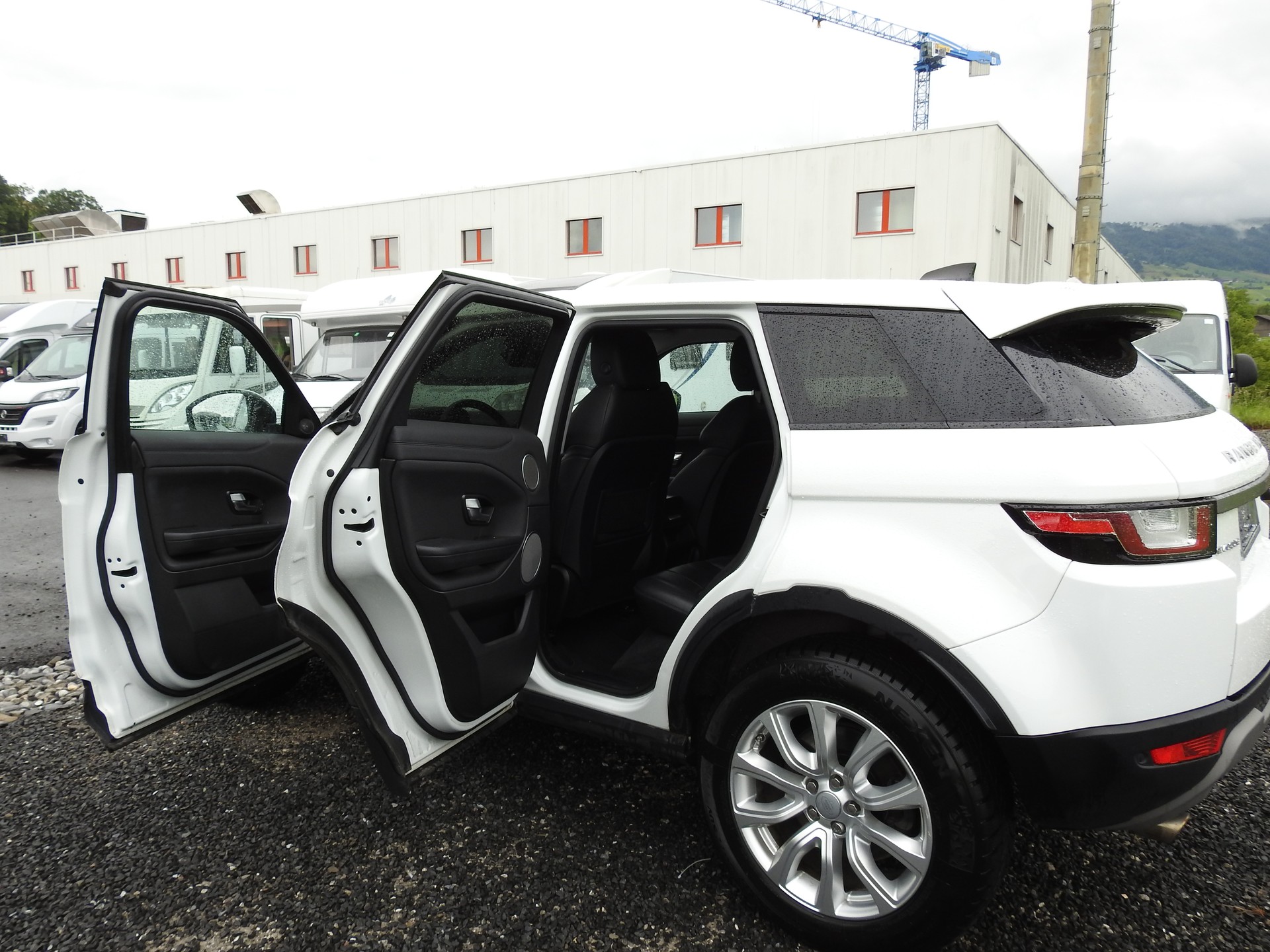 LAND ROVER Range Rover Evoque 2.0 TD4 HSE Dynamic AT9-image-16