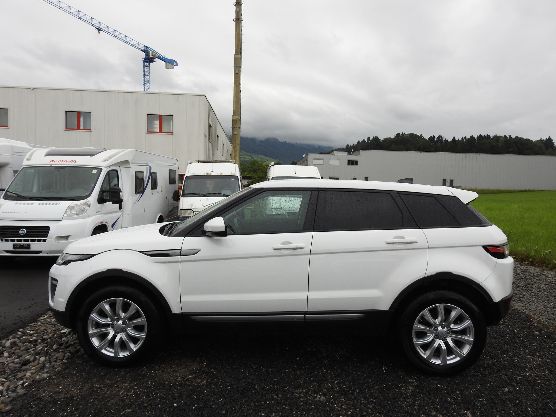 LAND ROVER Range Rover Evoque 2.0 TD4 HSE Dynamic AT9-image-2