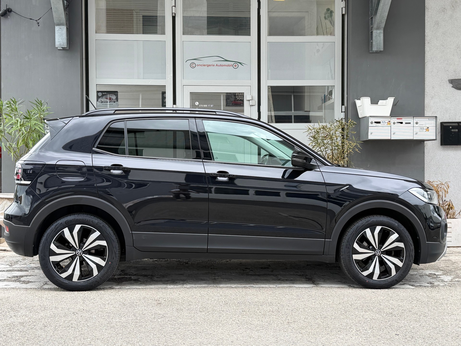 VW T-Cross 1.0 TSI Life DSG-image-2