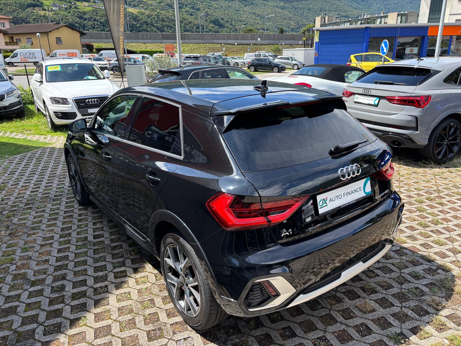 AUDI A1 Sportback 30 TFSI advanced Attraction S-tronic-image-3