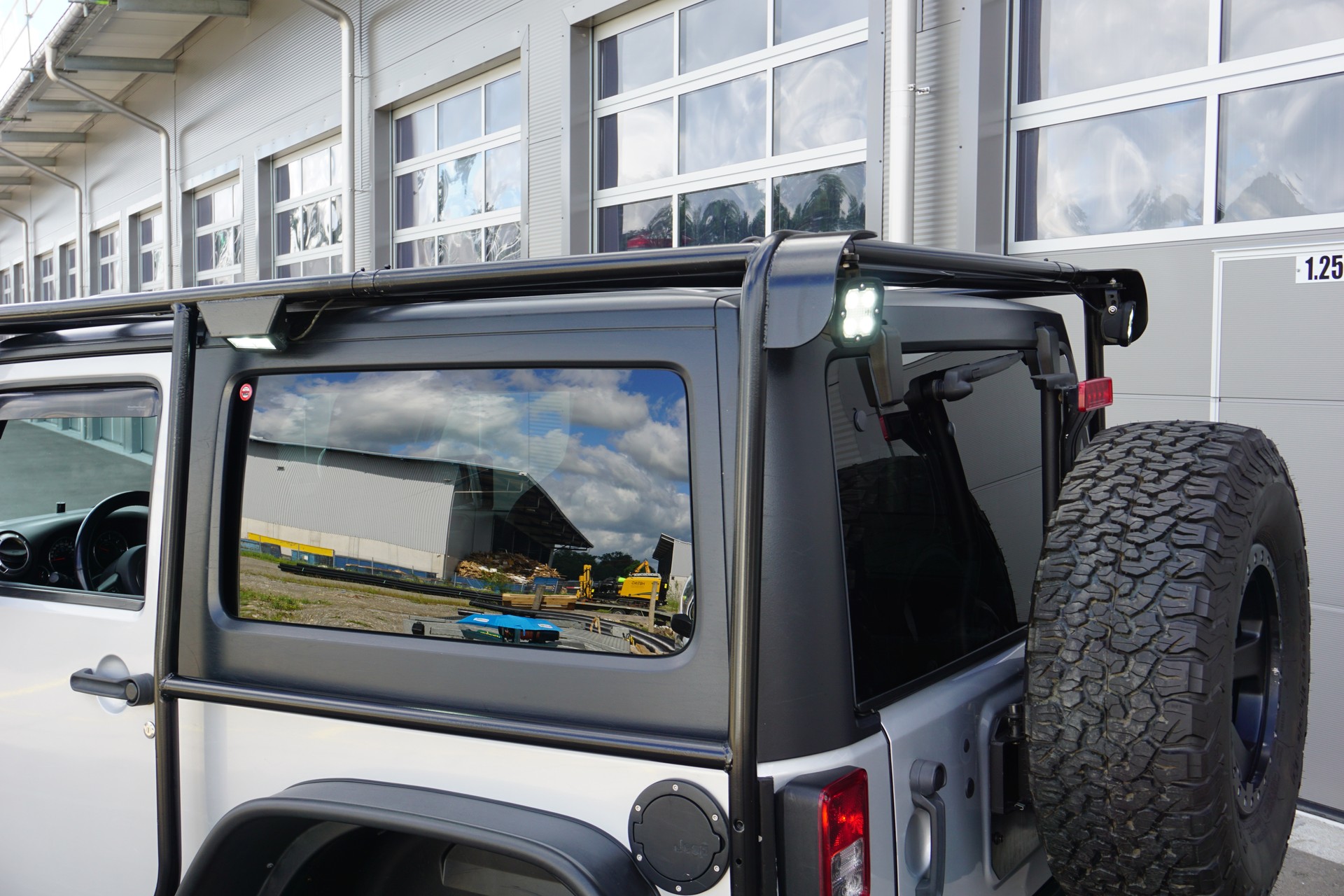 JEEP Wrangler 2.8 CRD Rubicon Automatic hardtop-image-12