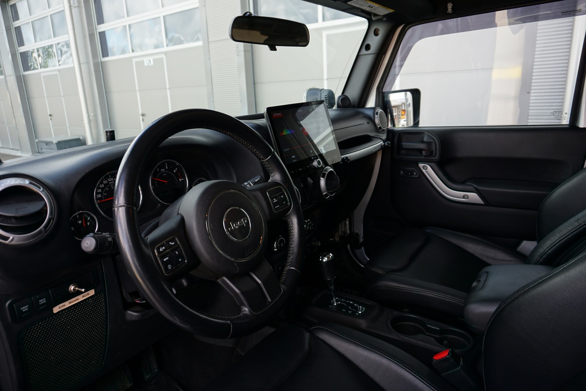 JEEP Wrangler 2.8 CRD Rubicon Automatic hardtop-image-4