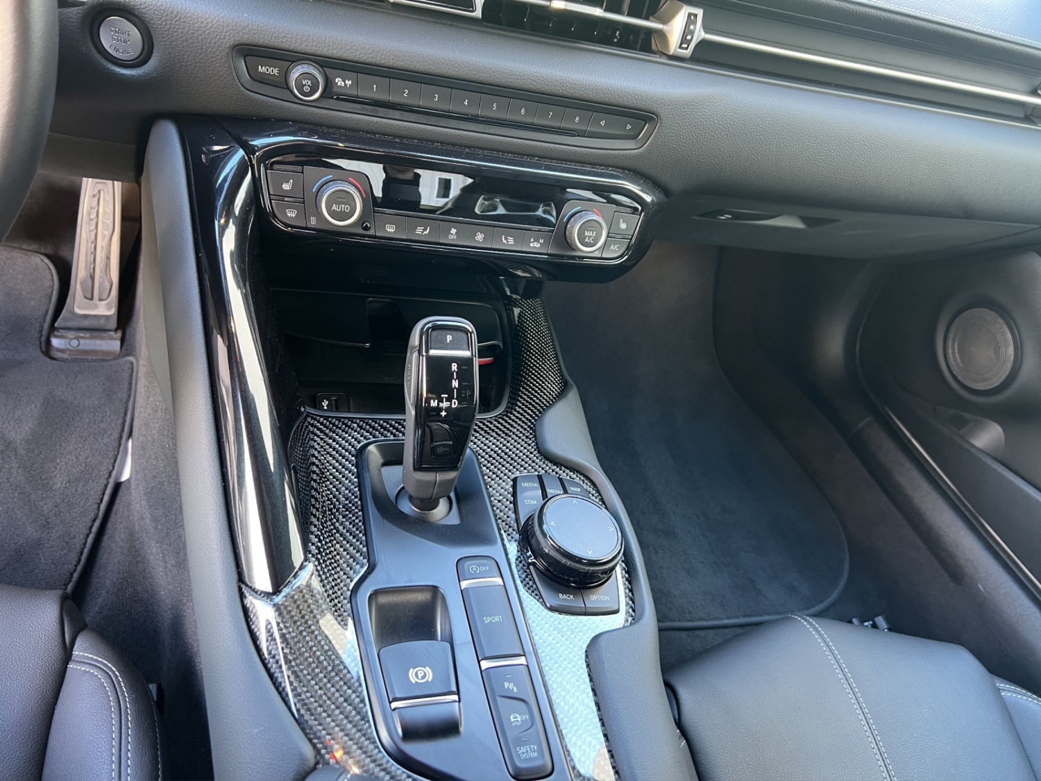TOYOTA GR Supra 3.0 T Premium-image-15