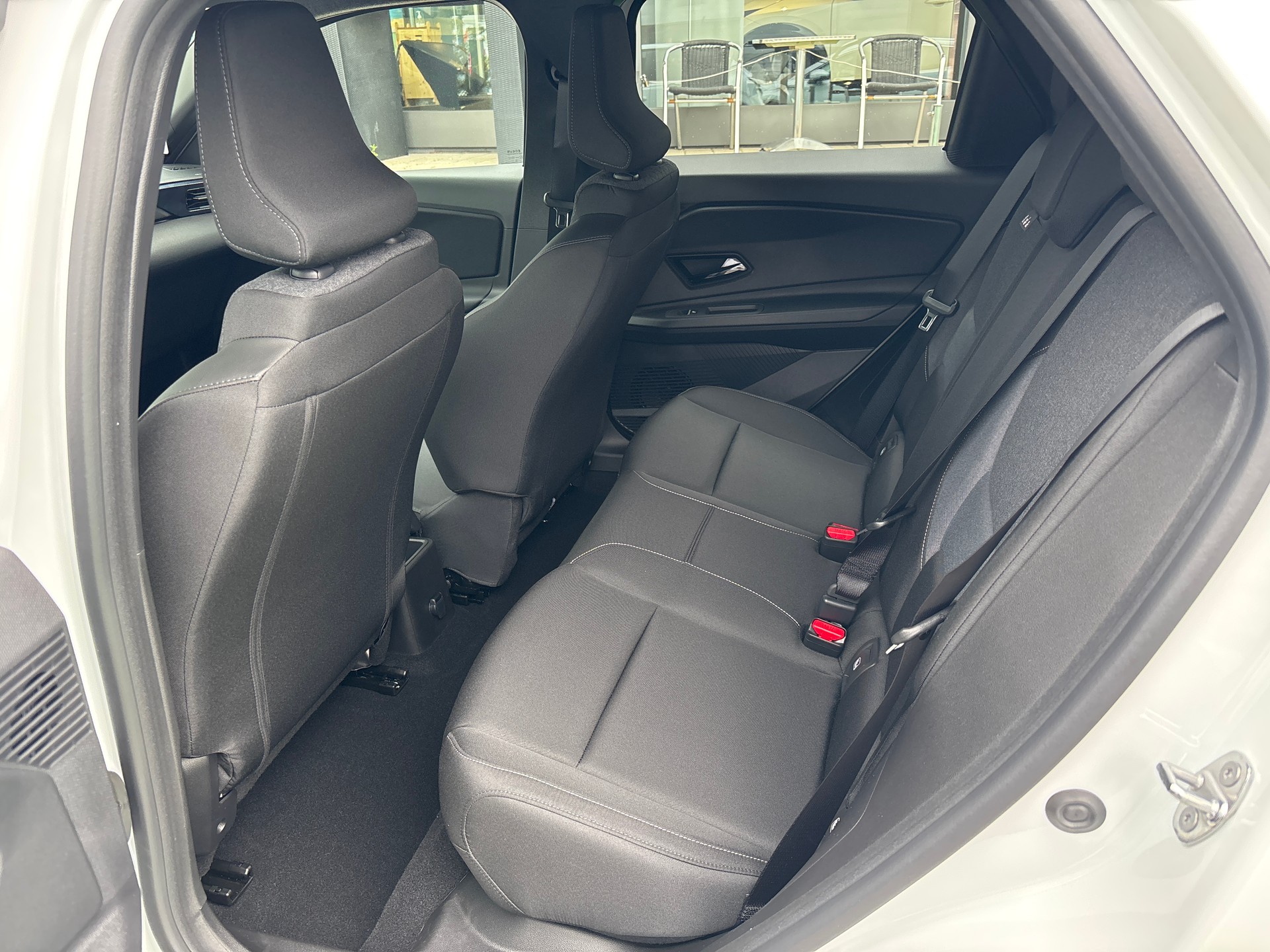 NISSAN Micra 40kWh Engage-image-15
