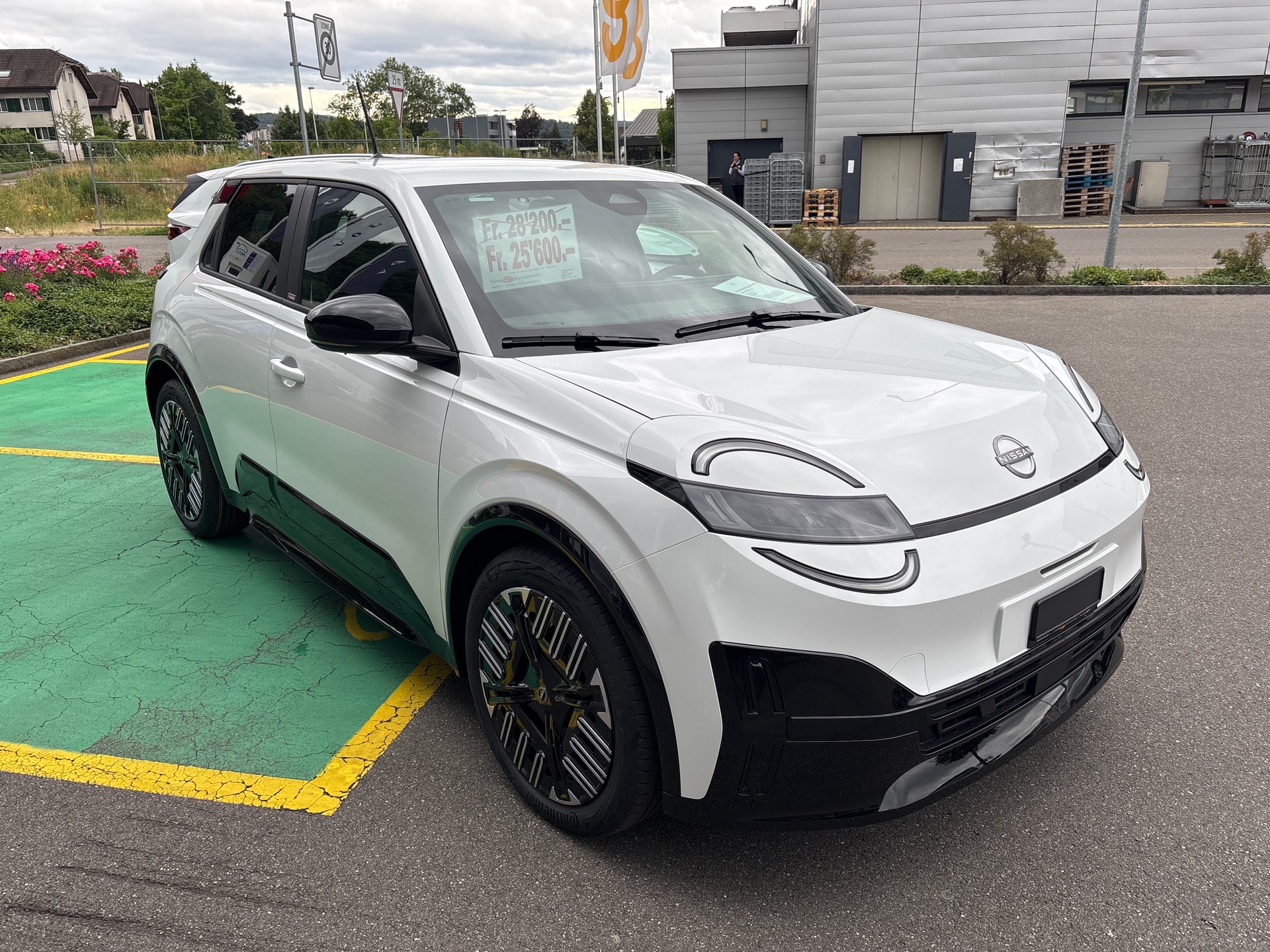 NISSAN Micra 40kWh Engage-image-3