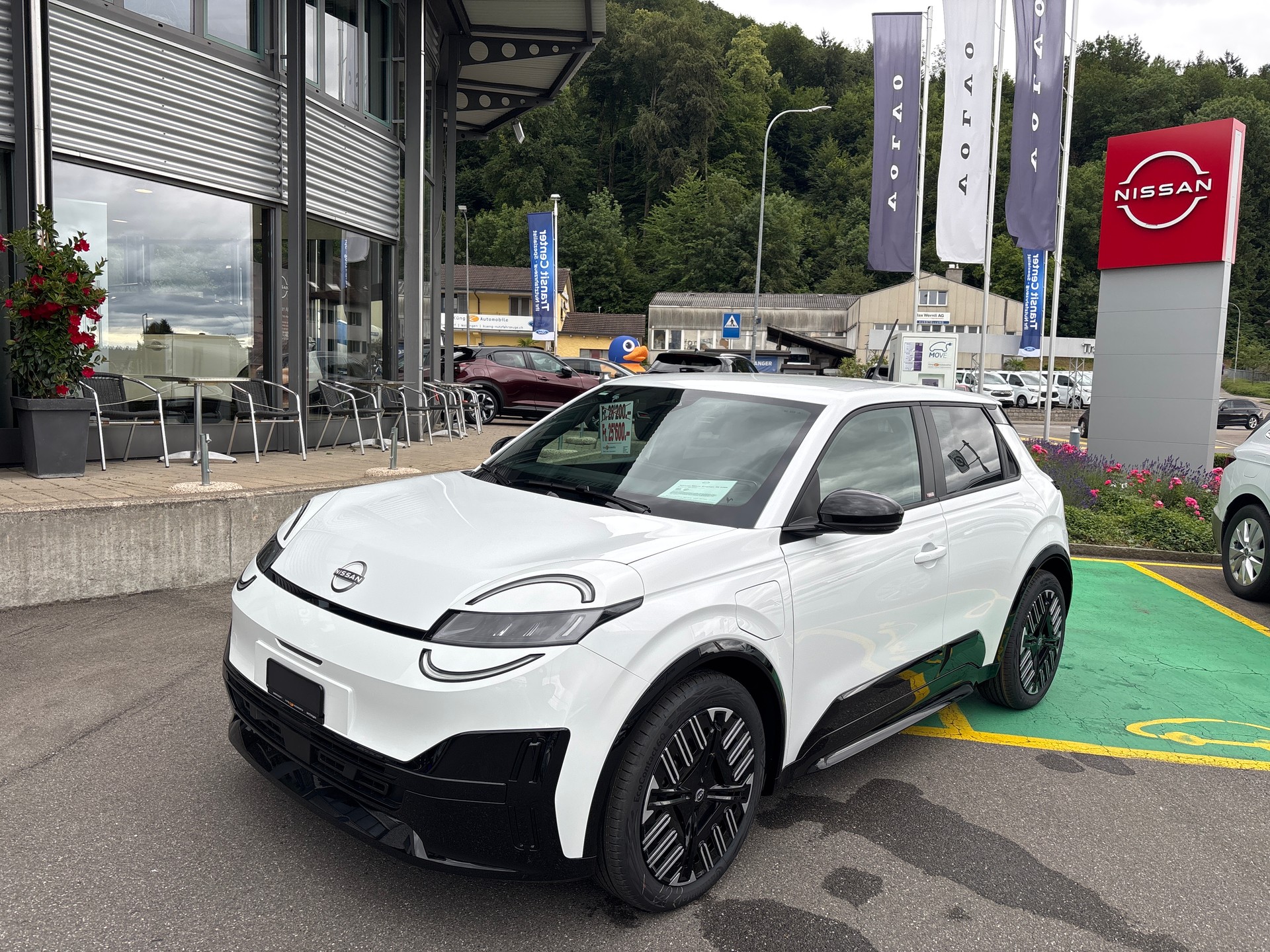 NISSAN Micra 40kWh Engage-image-0