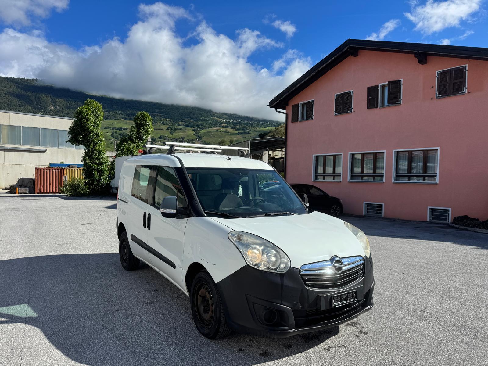 OPEL Combo 1.3 CDTI 2.2 L1H1-image-1