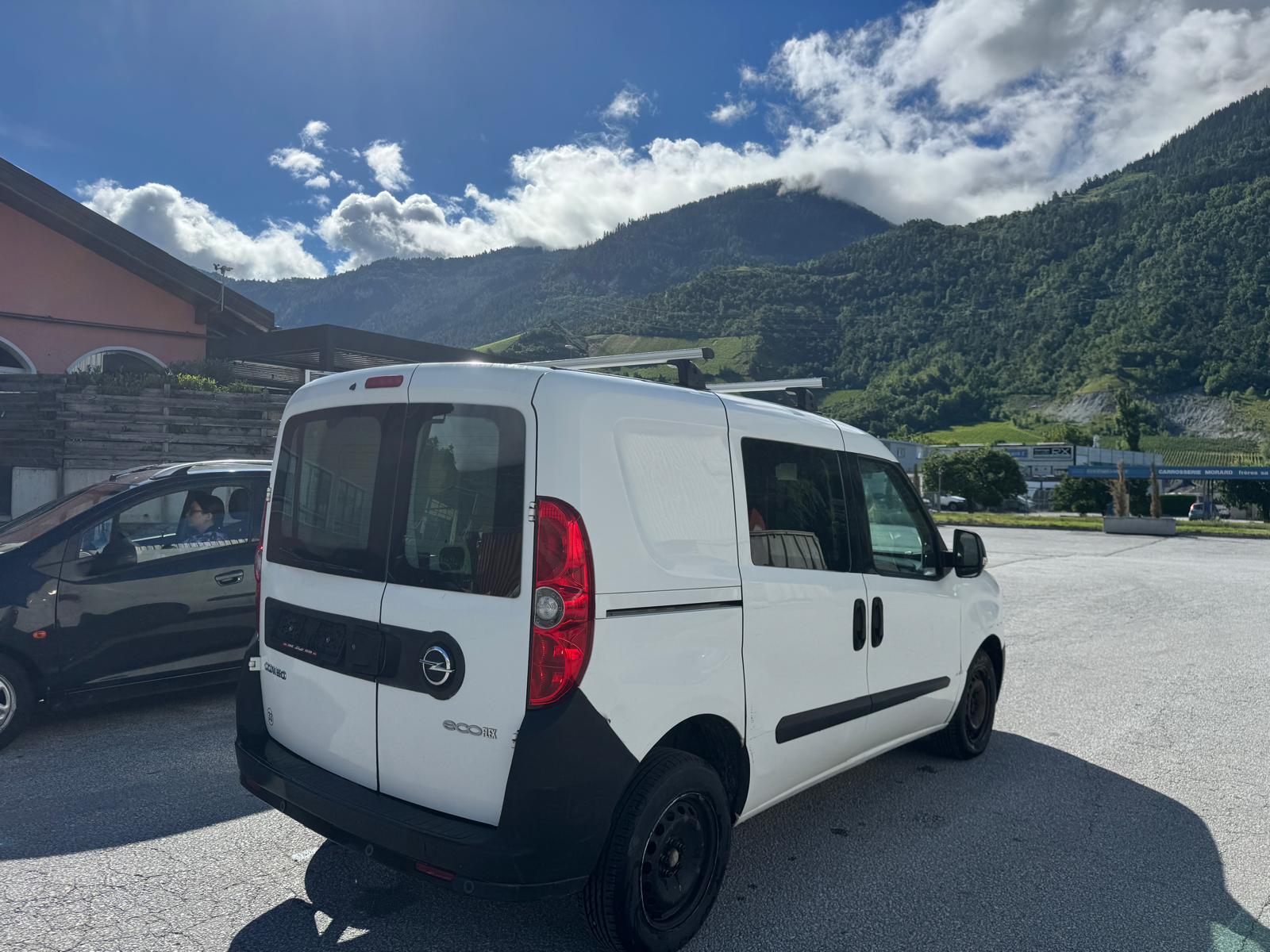 OPEL Combo 1.3 CDTI 2.2 L1H1-image-4