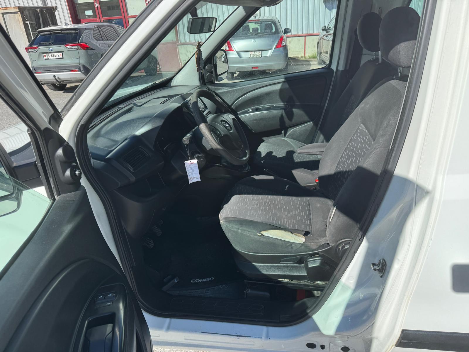 OPEL Combo 1.3 CDTI 2.2 L1H1-image-6