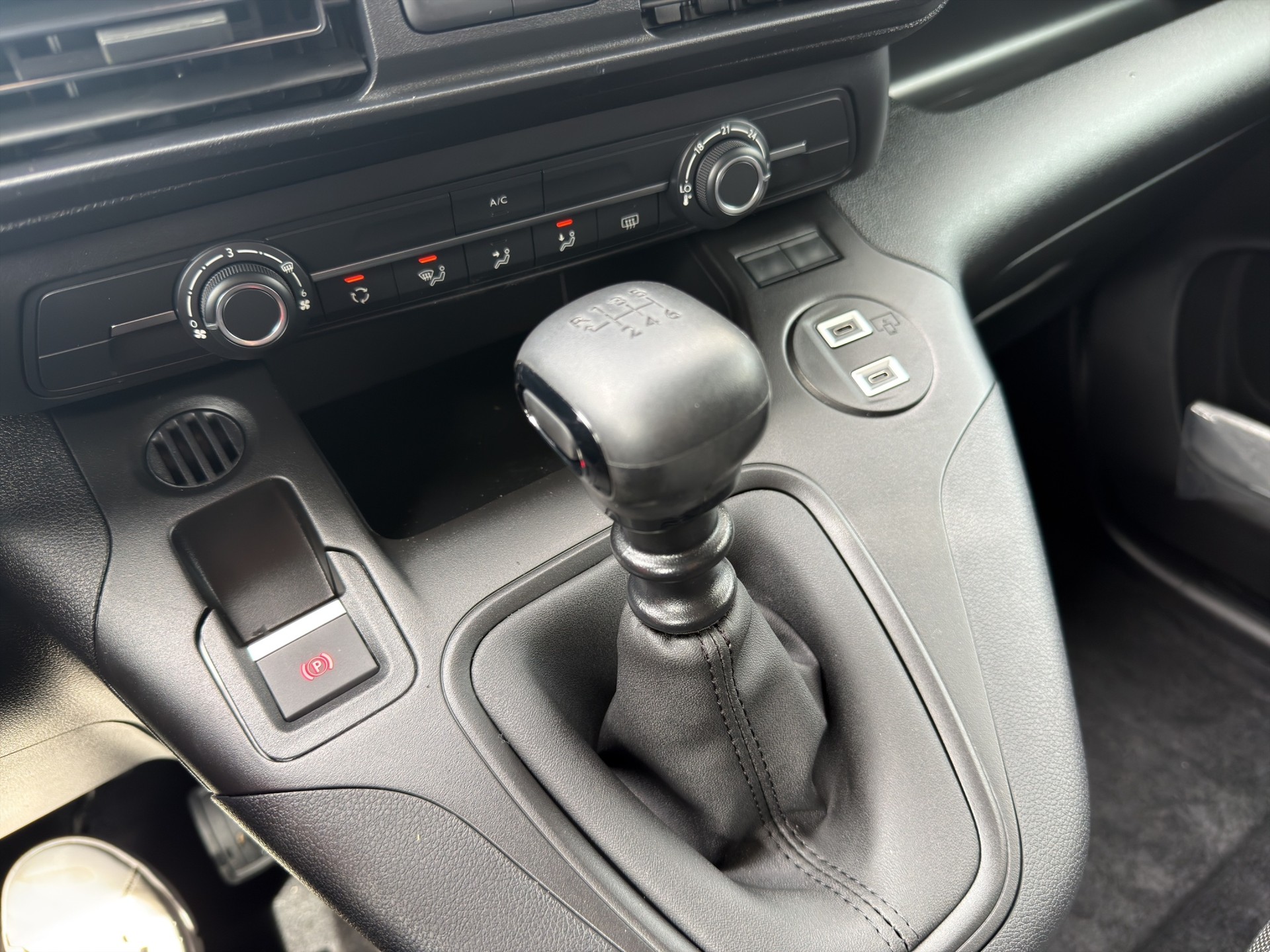 CITROEN Berlingo M 1.5 BlueHDi-image-10