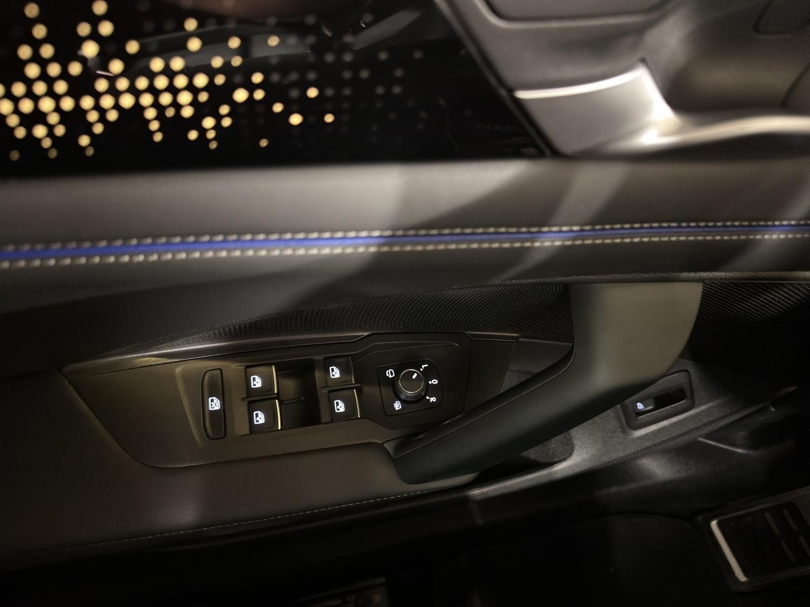 VW Tiguan 2.0 TSI R-Line DSG 4motion-image-10