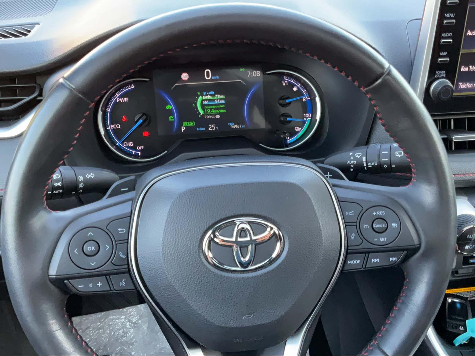 TOYOTA RAV4 2.5 Plug-In-Hybrid Platinum-image-3