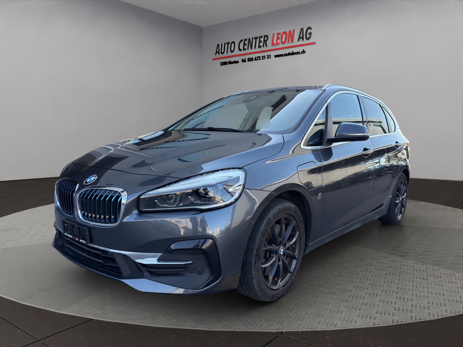 BMW 225xe iPerformance Active Tourer Steptronic Luxury Line-image-1