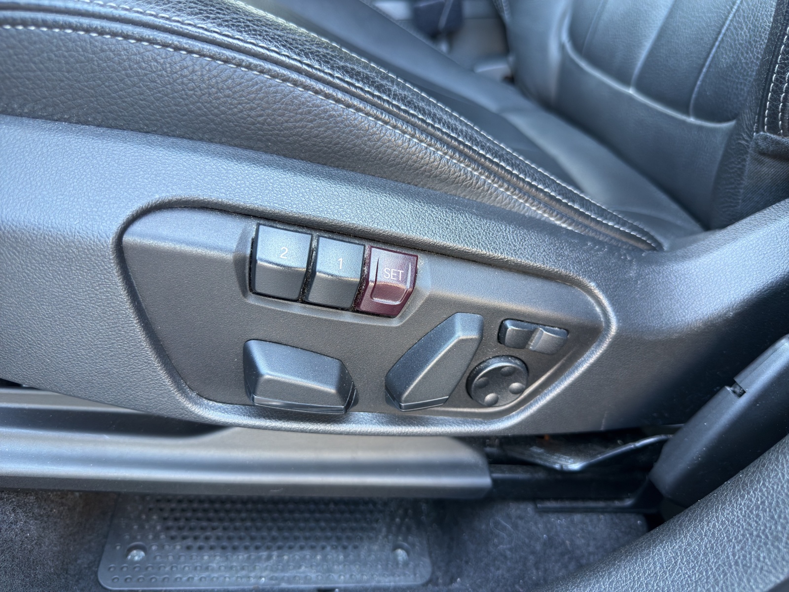 BMW 225xe iPerformance Active Tourer Steptronic Luxury Line-image-21