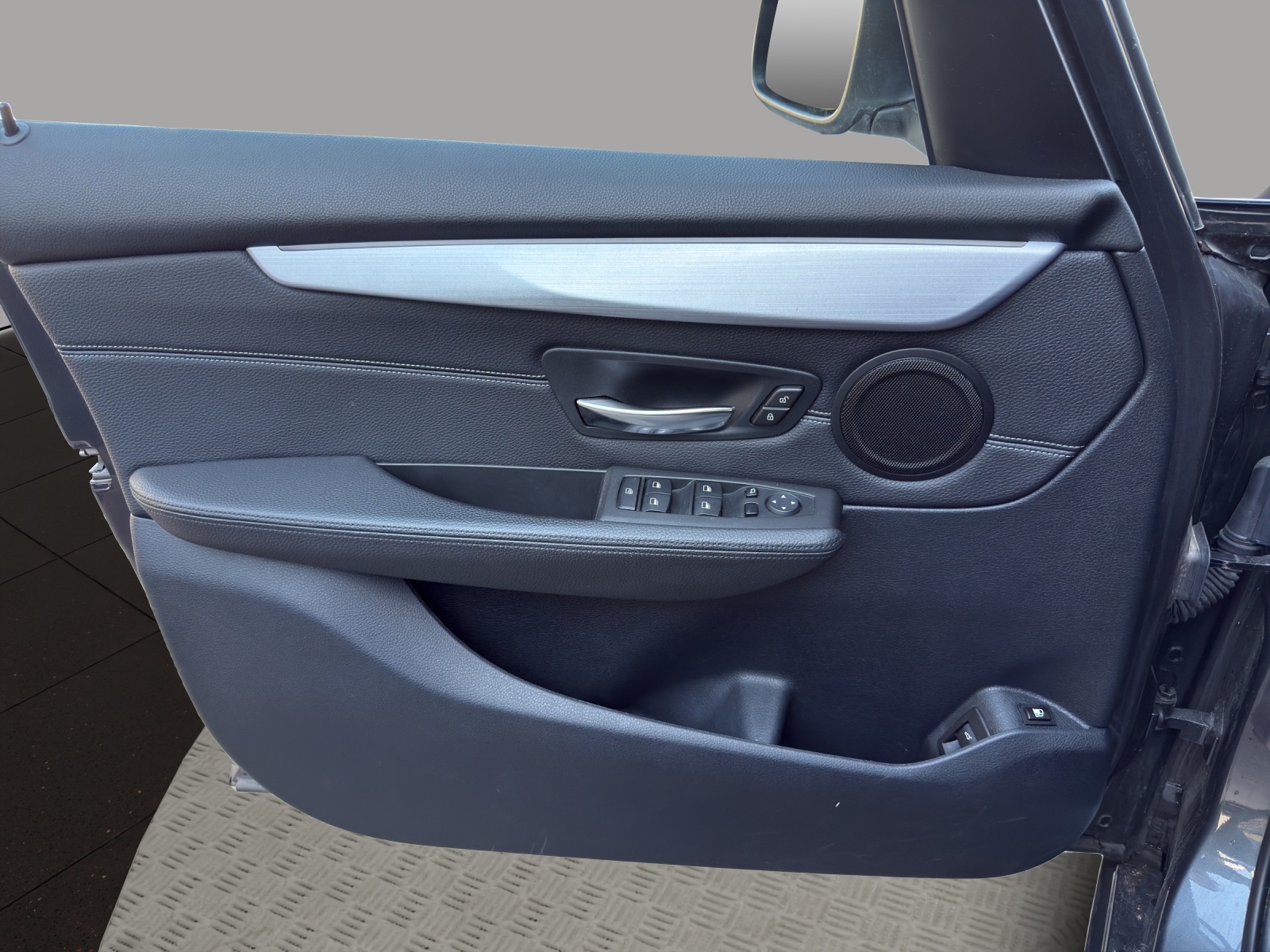 BMW 225xe iPerformance Active Tourer Steptronic Luxury Line-image-11