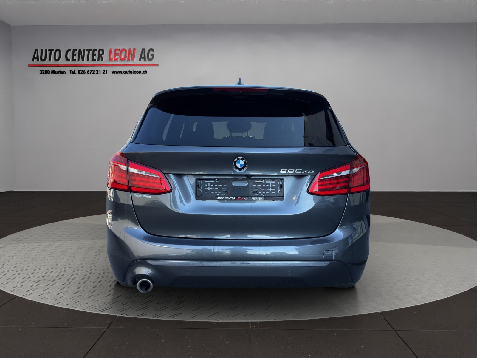 BMW 225xe iPerformance Active Tourer Steptronic Luxury Line-image-4