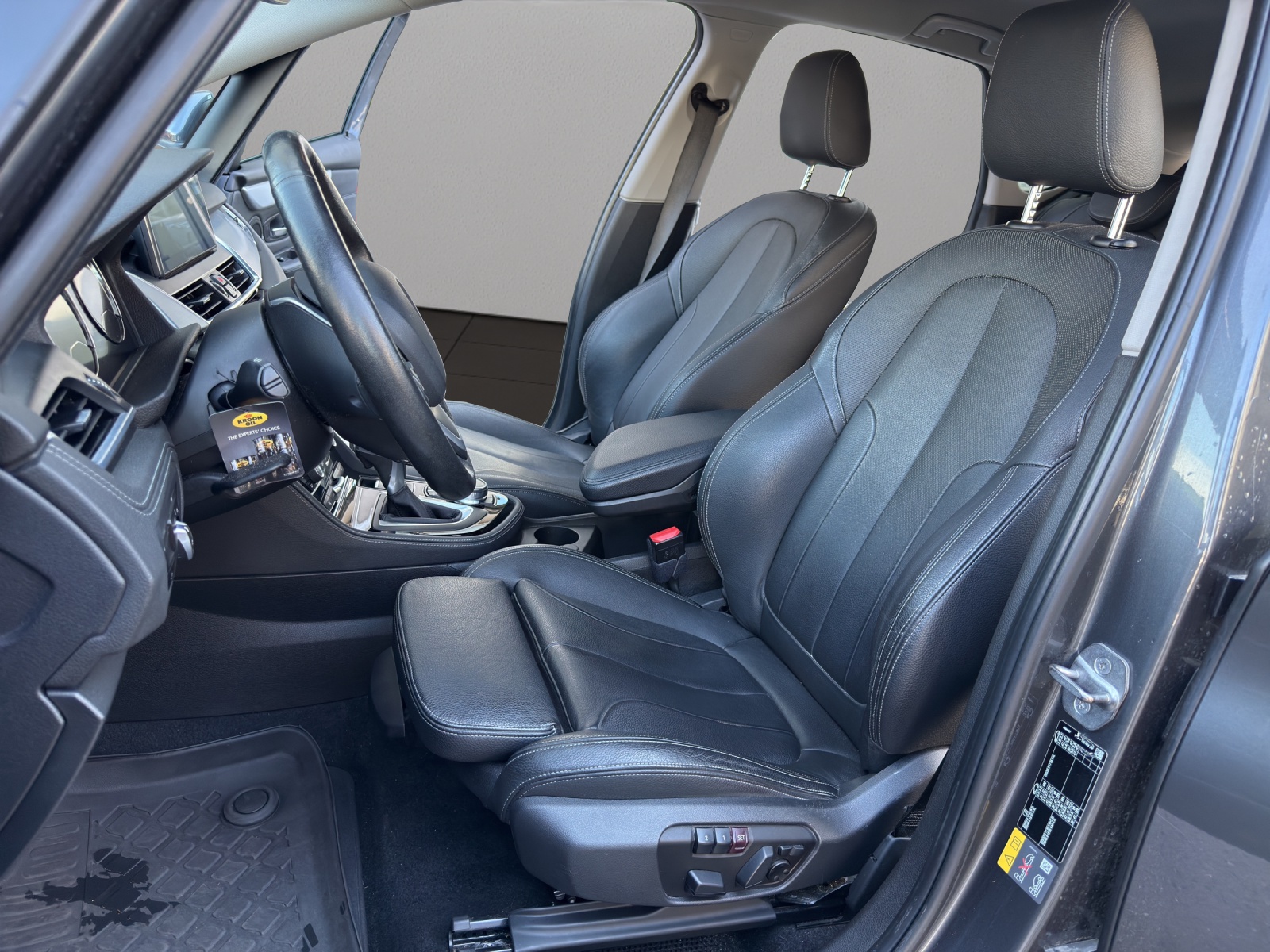 BMW 225xe iPerformance Active Tourer Steptronic Luxury Line-image-8