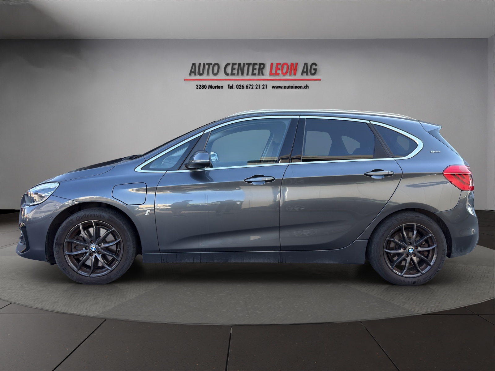 BMW 225xe iPerformance Active Tourer Steptronic Luxury Line-image-2