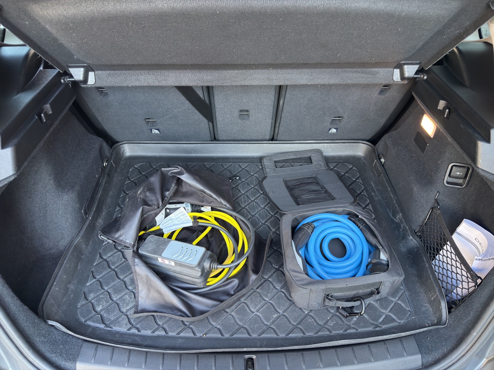 BMW 225xe iPerformance Active Tourer Steptronic Luxury Line-image-18