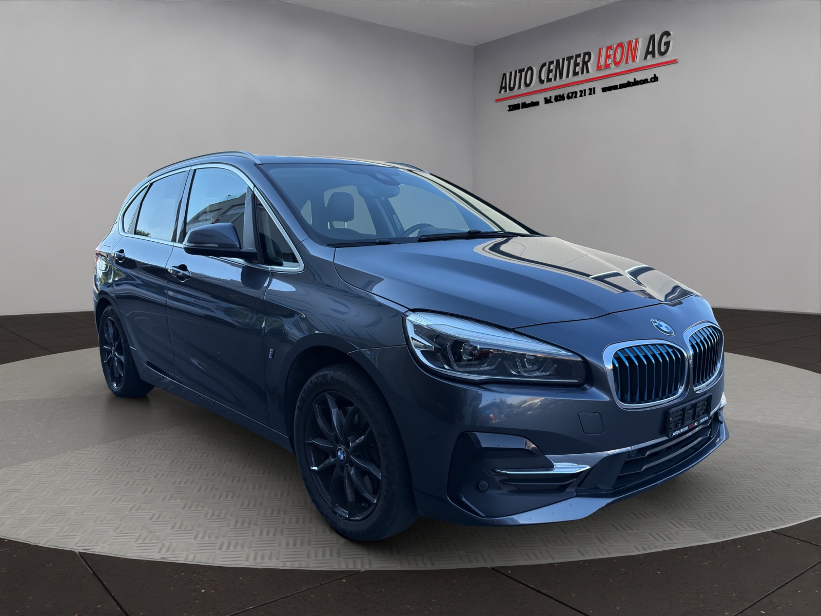 BMW 225xe iPerformance Active Tourer Steptronic Luxury Line-image-7