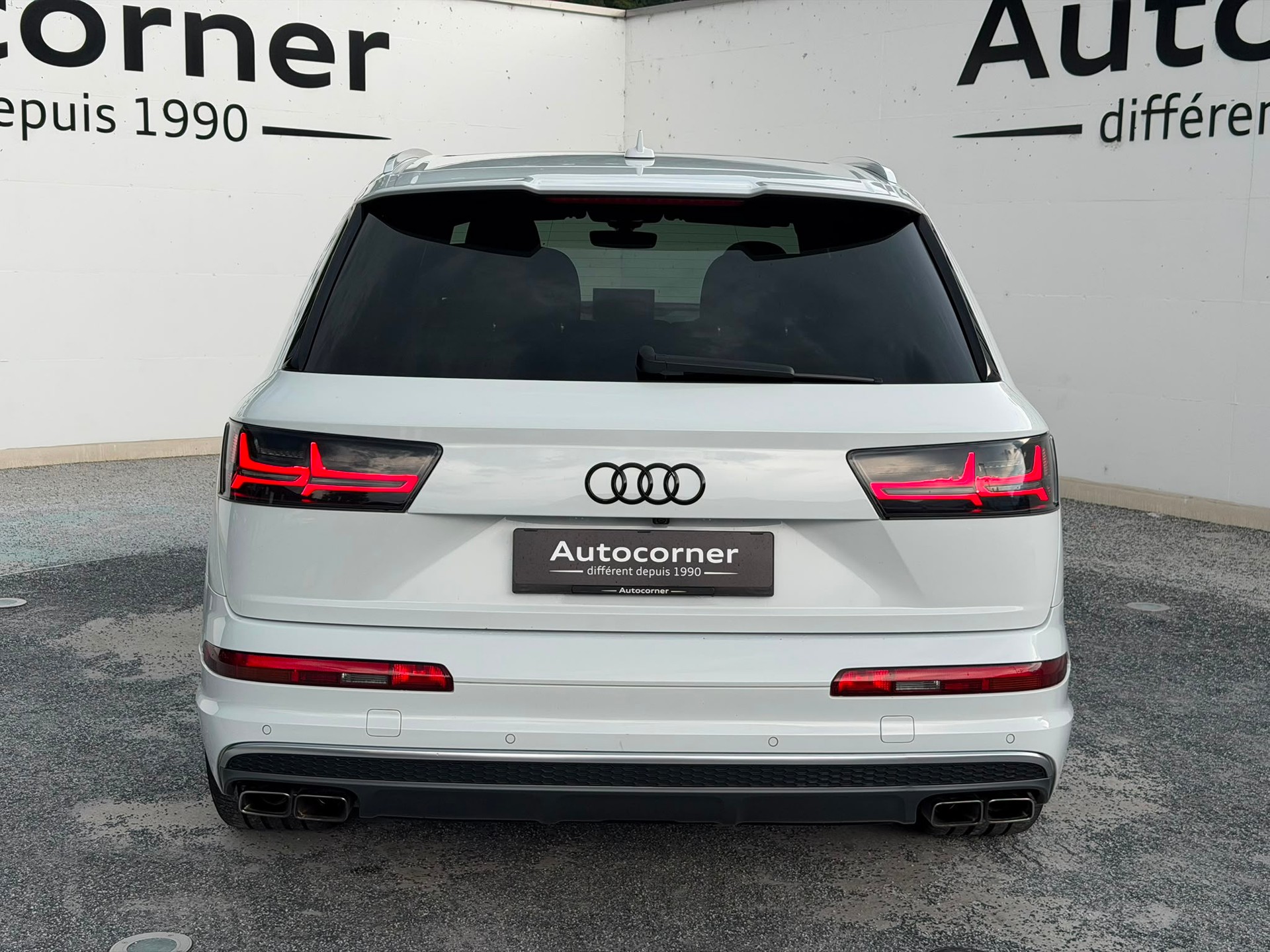 AUDI SQ7 4.0 TDI quattro tiptronic-image-4