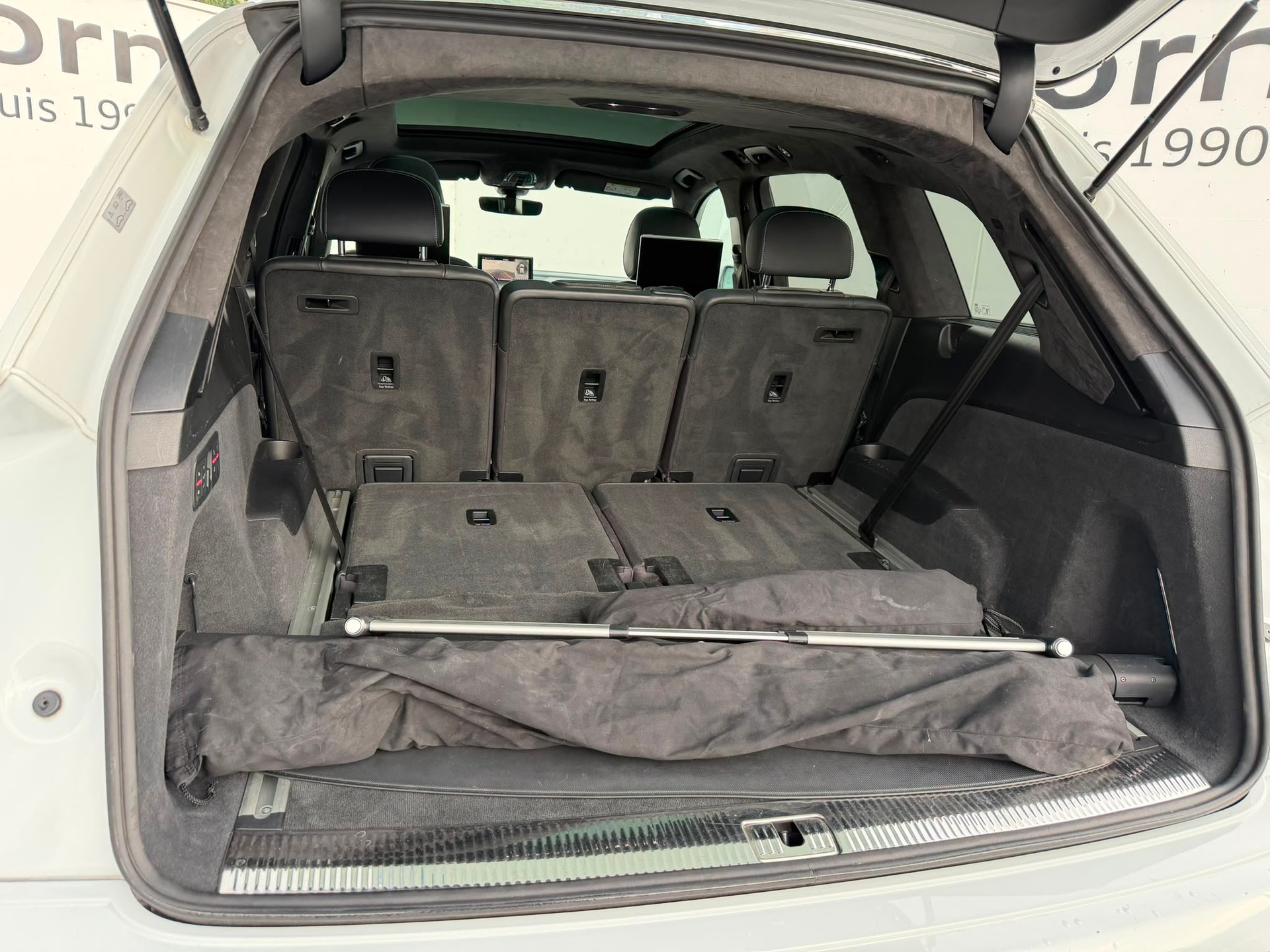 AUDI SQ7 4.0 TDI quattro tiptronic-image-13