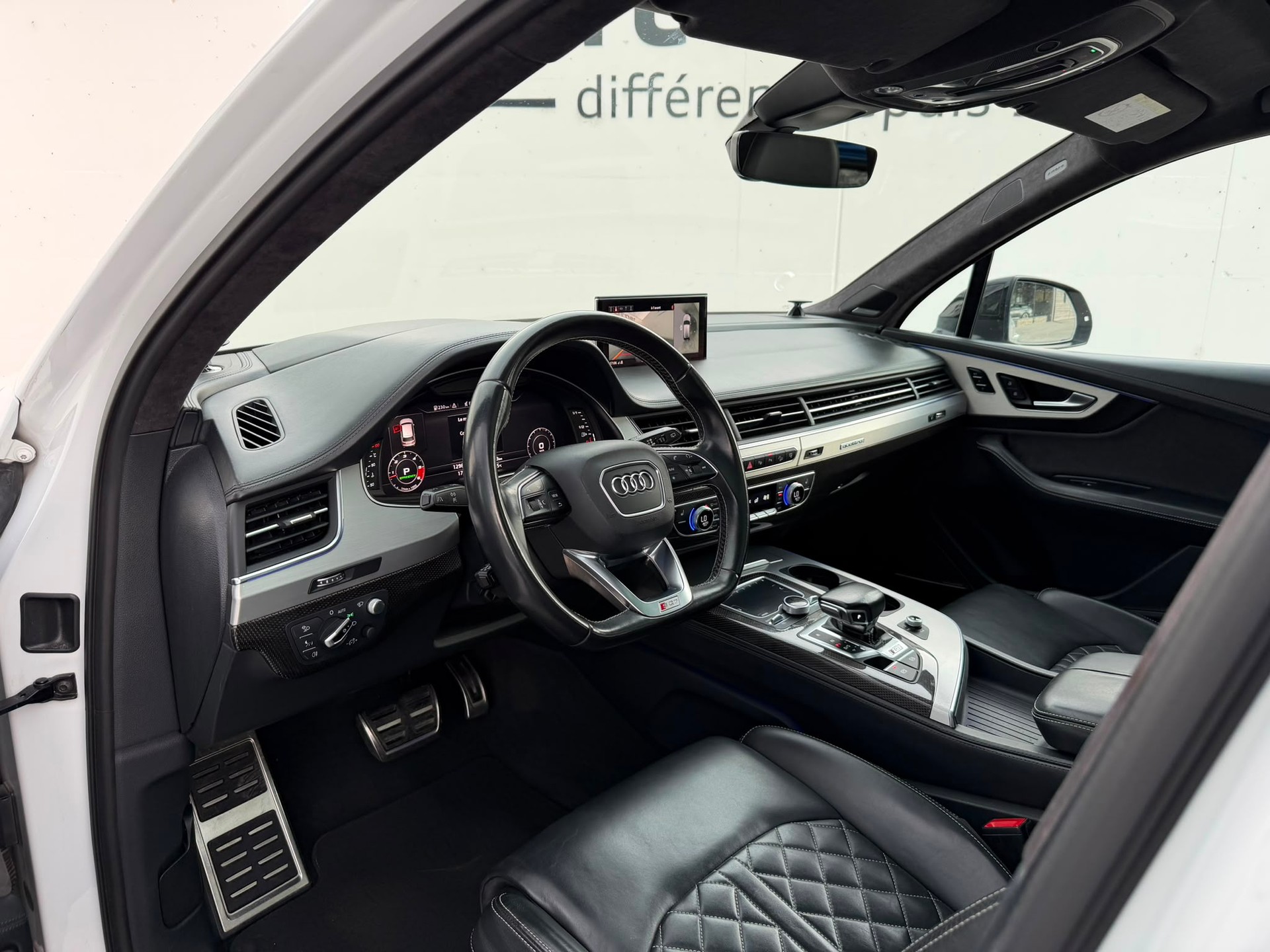AUDI SQ7 4.0 TDI quattro tiptronic-image-10