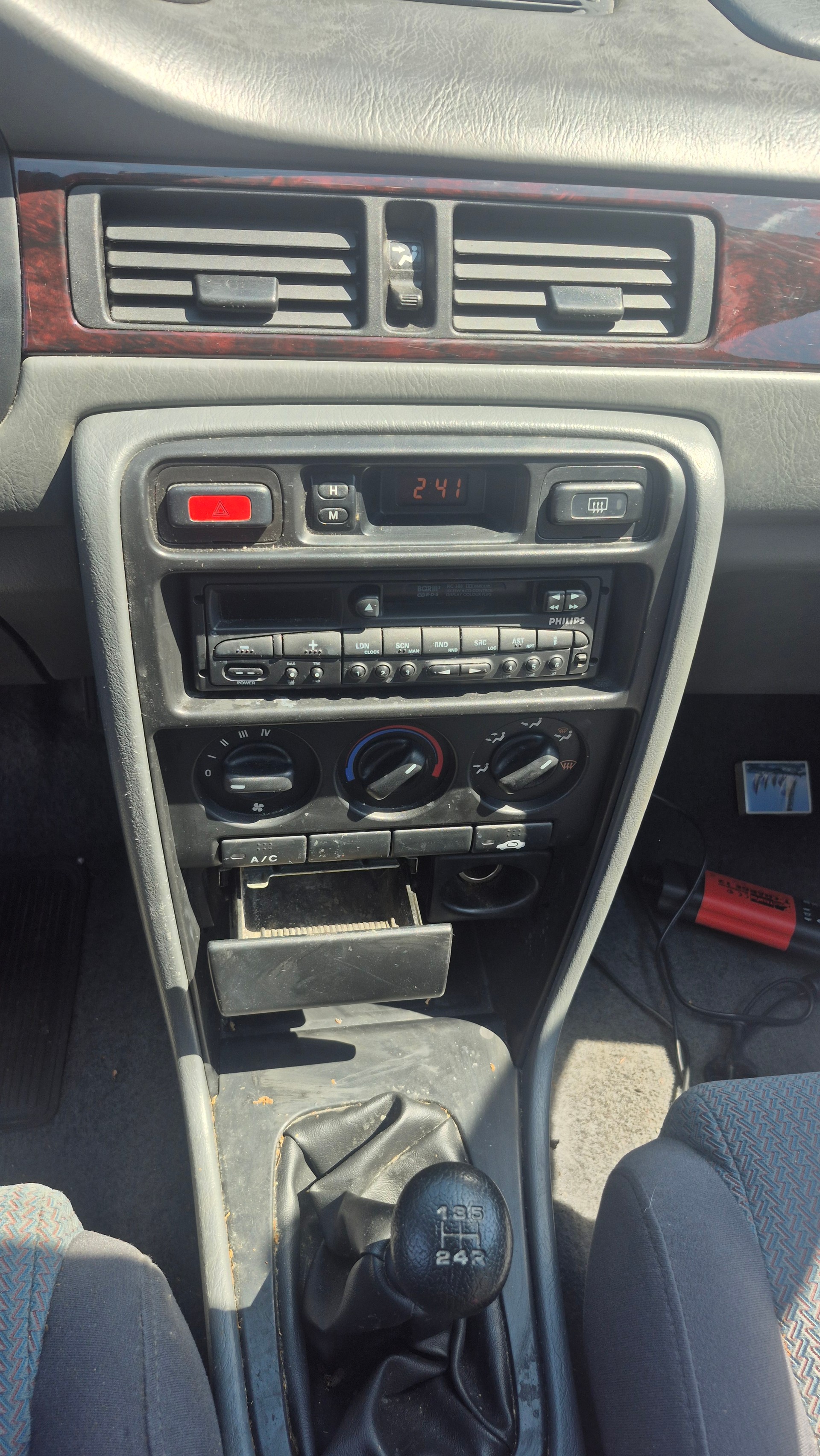 HONDA Civic 1.5i VTEC-image-10
