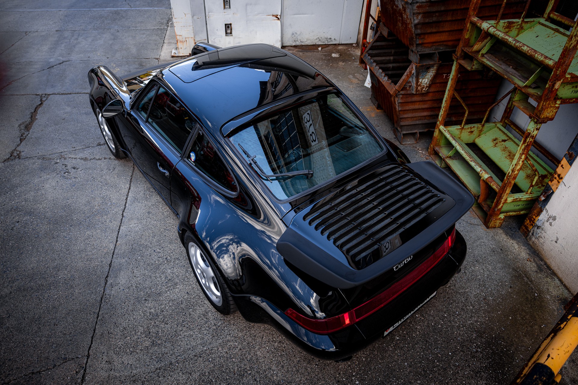 PORSCHE Turbo-image-3