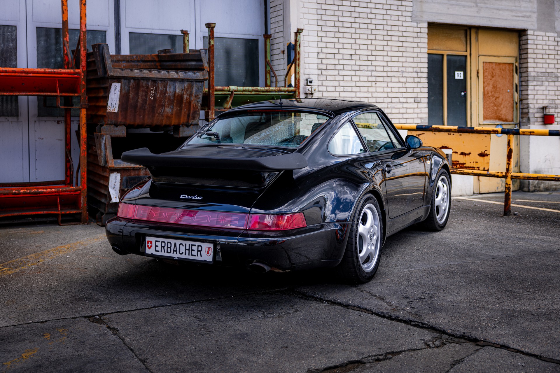 PORSCHE Turbo-image-9