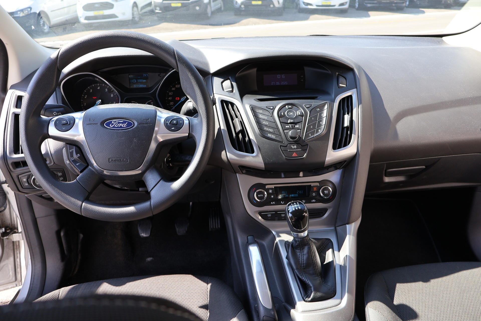FORD Focus 1.6i VCT Trend-image-14