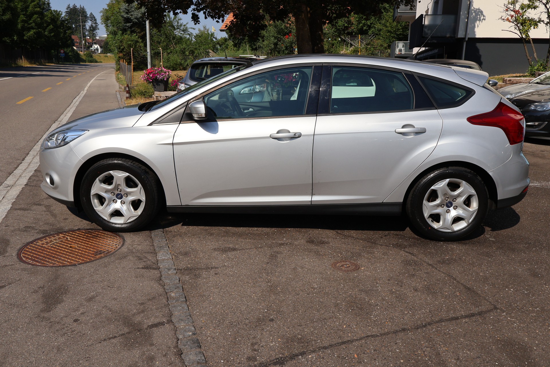 FORD Focus 1.6i VCT Trend-image-5