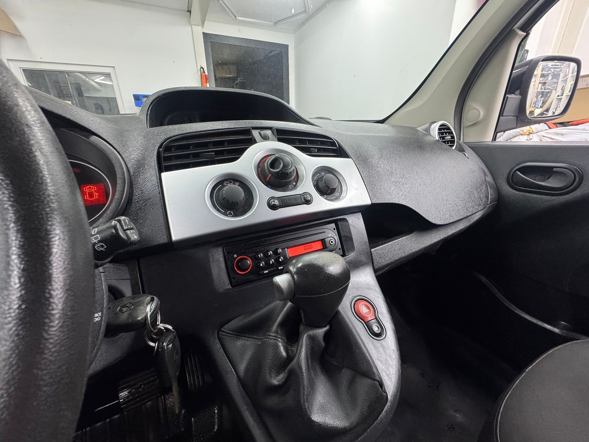 RENAULT Kangoo Z.E.-image-3