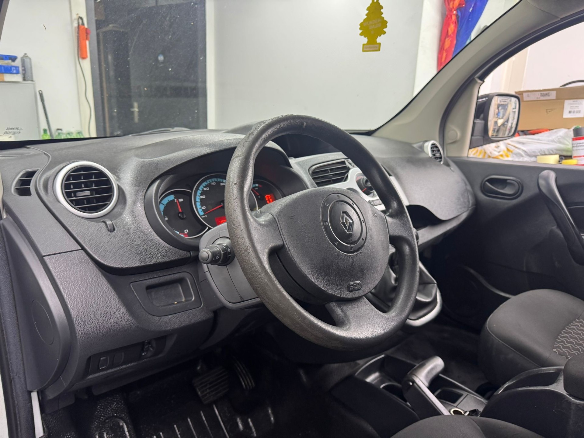 RENAULT Kangoo Z.E.-image-4